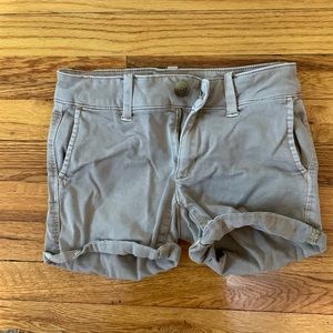 American Eagle Kahki Shorts - Size 00
